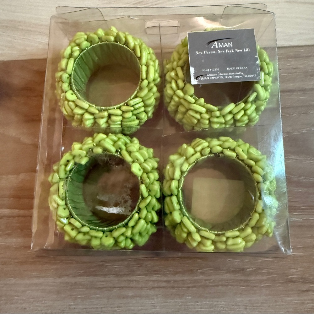 Aman Green Beaded Napkin‎ Rings Set